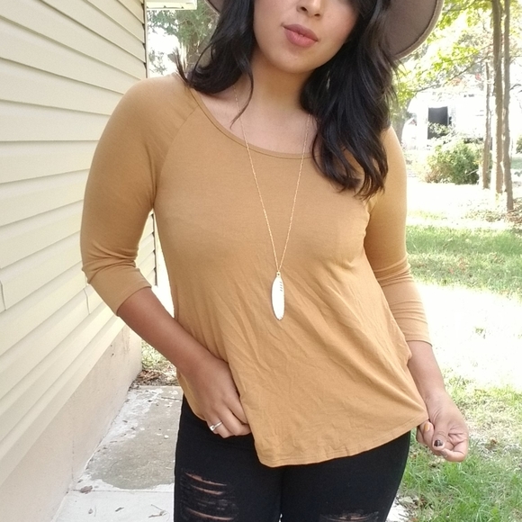 STAY GOLDEN MUSTARD TOP - Picture 15 of 16